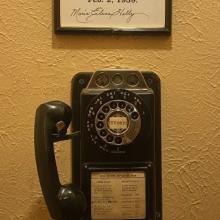 Telephone, Wall