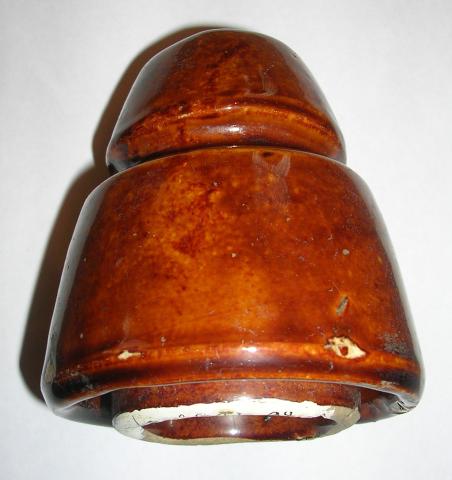 Insulator, Communication