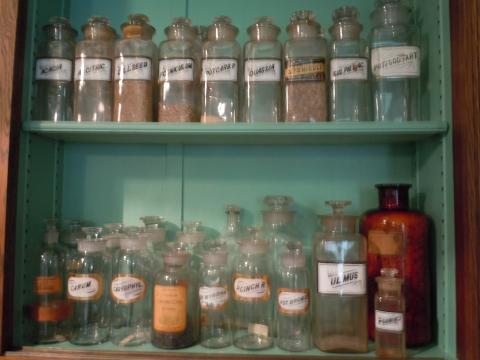 Bottle, Apothecary